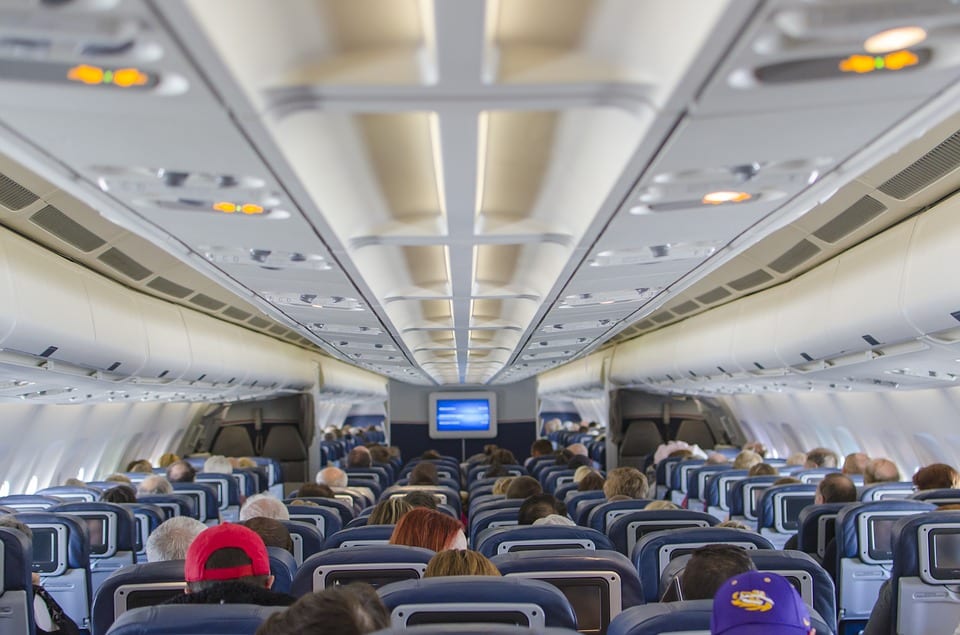 Best Travel Tips for Long Flights