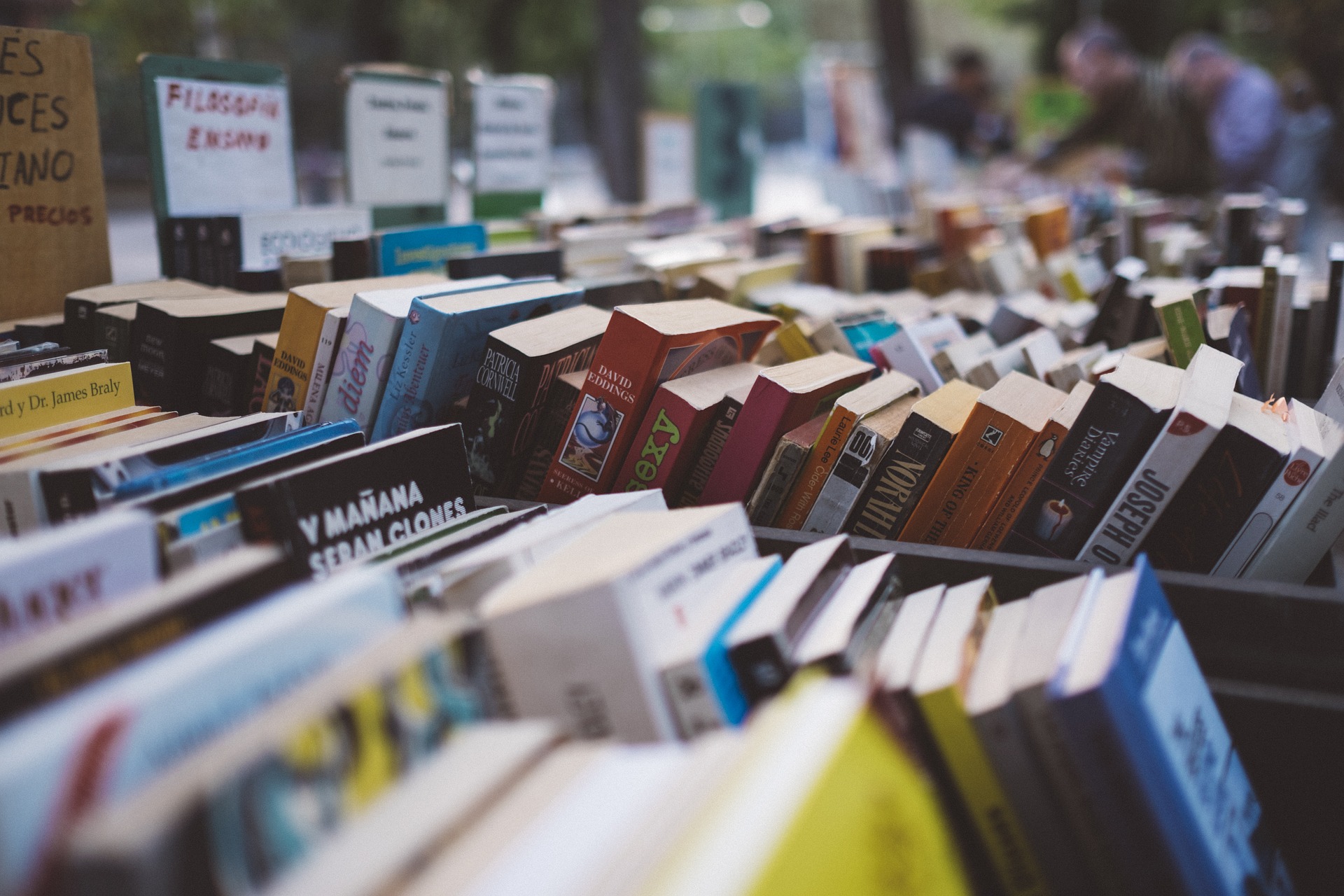 Best Websites to Buy Second Hand Books Online